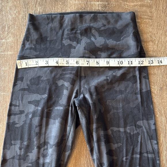 Lululemon Align Camo Leggings, Size 4 - Picture 6 of 10